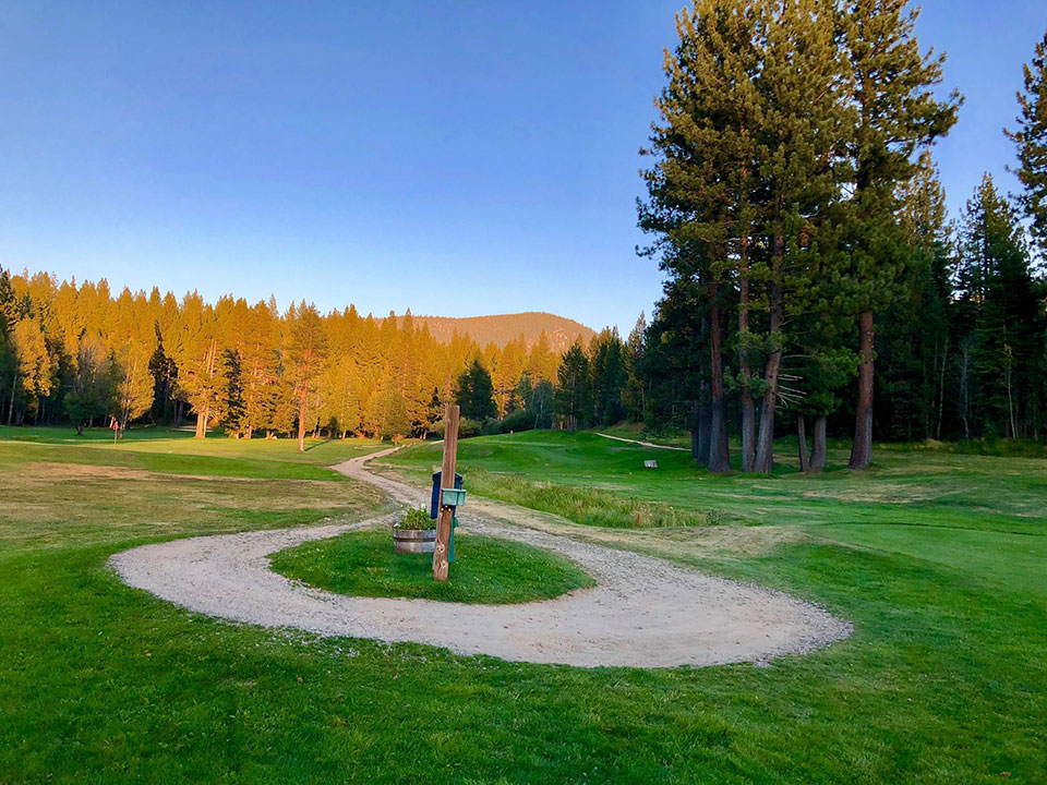 Looking towards the 17th green